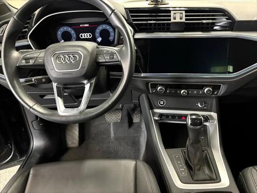 2022 Audi Q3 40 Premium