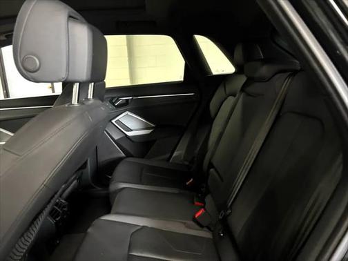 2022 Audi Q3 40 Premium