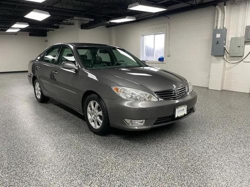 2005 Toyota Camry XLE V6