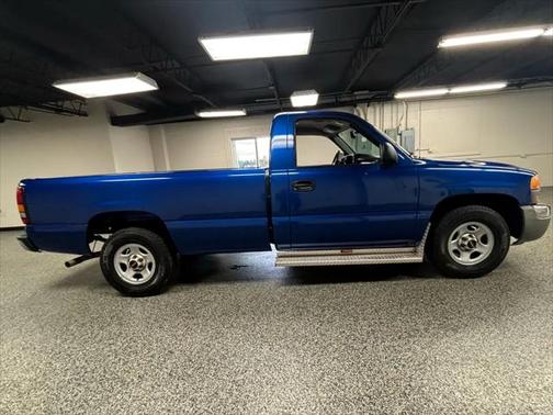 2004 GMC Sierra 1500 W/T