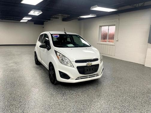 Photo 3 of 21 of 2013 Chevrolet Spark LS