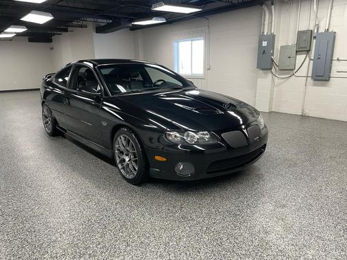 2005 Pontiac GTO Coupe