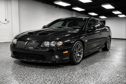 2005 Pontiac GTO Coupe