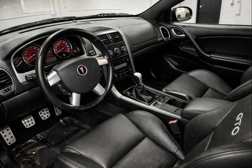 2005 Pontiac GTO Coupe