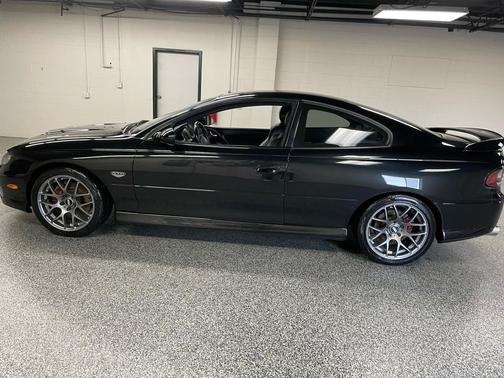 2005 Pontiac GTO Coupe