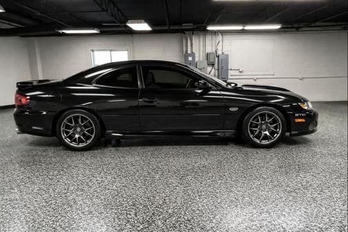 2005 Pontiac GTO Coupe