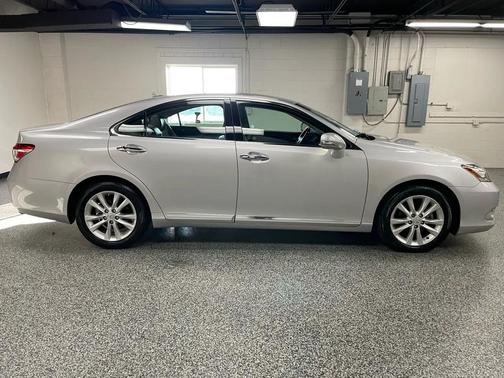 2011 Lexus ES 350 Base