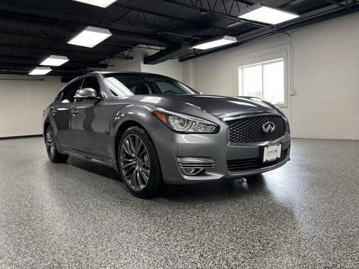 2018 INFINITI Q70L 3.7 LUXE