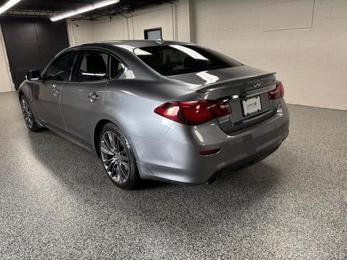 2018 INFINITI Q70L 3.7 LUXE