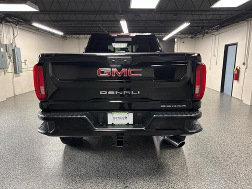 2020 GMC Sierra 2500 Denali