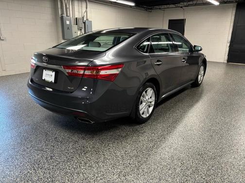 2013 Toyota Avalon XLE