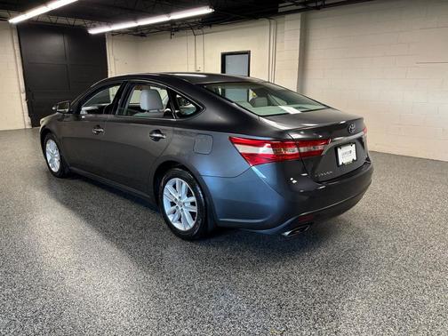 2013 Toyota Avalon XLE
