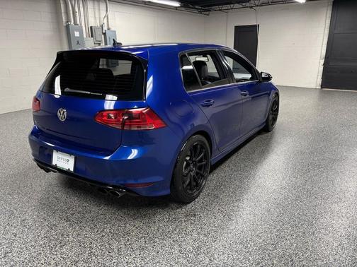 2015 Volkswagen Golf R 4-Door w/DCC & Navigation