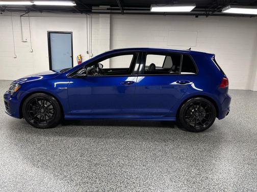 2015 Volkswagen Golf R 4-Door w/DCC & Navigation