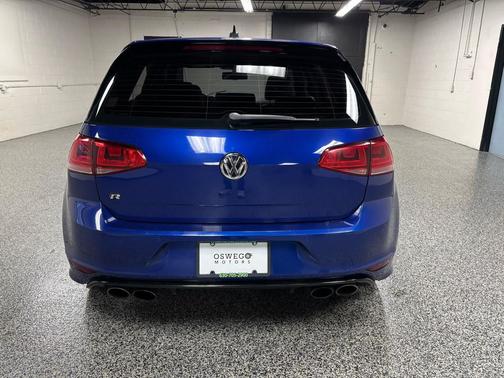 2015 Volkswagen Golf R 4-Door w/DCC & Navigation