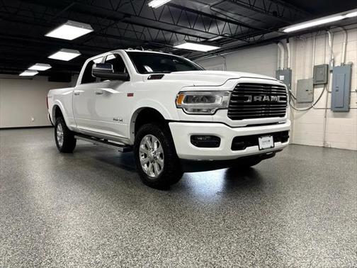 2019 RAM 2500 Laramie Crew Cab 4x4 6'4' Box