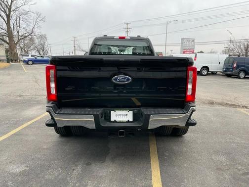 2023 Ford F-350 XL