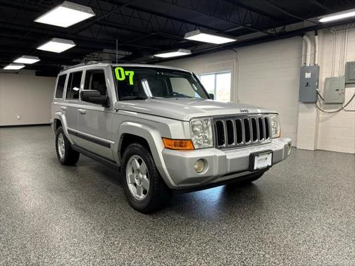 2007 Jeep Commander Sport