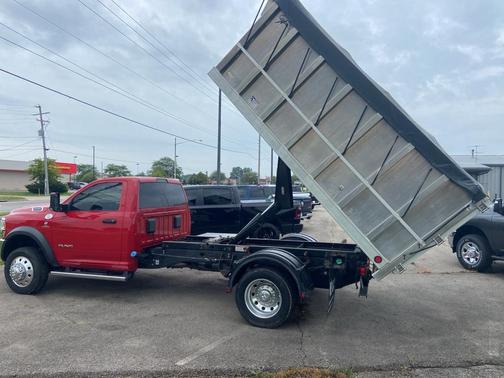 2017 RAM 3500 Tradesman Crew Cab 4x4 6'4' Box