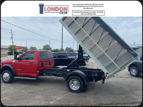 2017 RAM 3500 Tradesman Crew Cab 4x4 6'4' Box