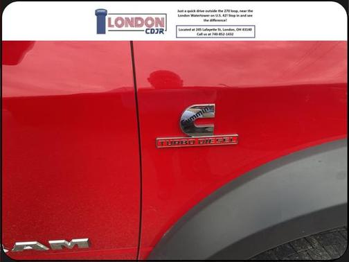 2017 RAM 3500 Tradesman Crew Cab 4x4 6'4' Box