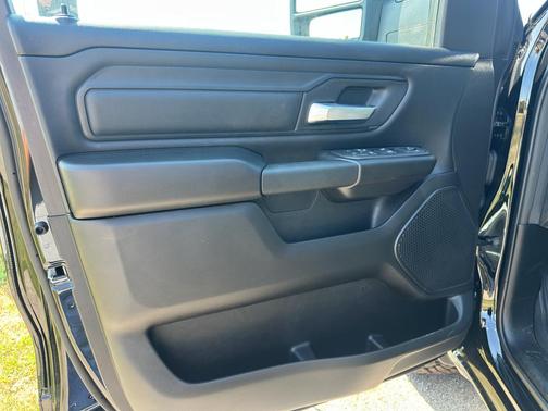 2026 RAM 1500 Warlock Crew Cab 4x4 5'7' Box