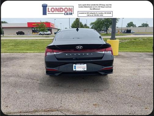 2022 Hyundai ELANTRA SEL