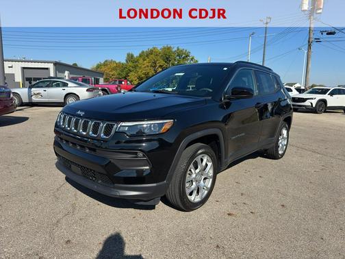 2023 Jeep Compass Latitude Lux