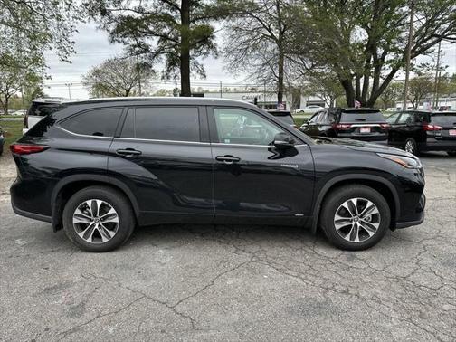 2021 Toyota Highlander Hybrid XLE