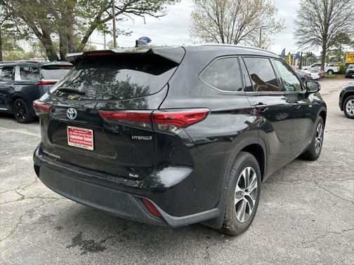 2021 Toyota Highlander Hybrid XLE