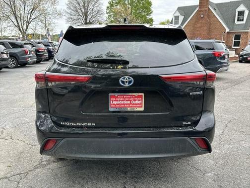 2021 Toyota Highlander Hybrid XLE