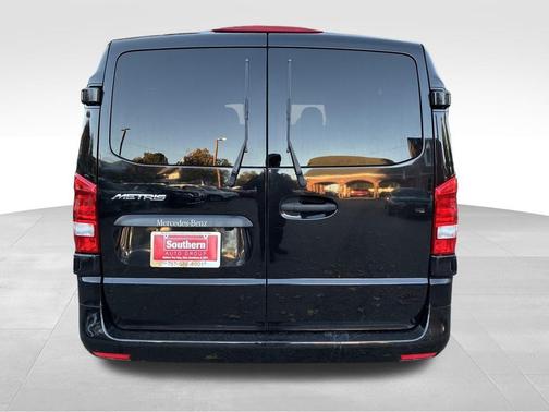 2018 Mercedes-Benz Metris Base