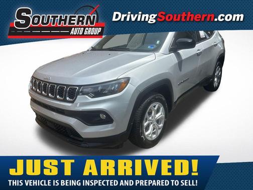 Silver Zynith Metallic Clearcoat 2024 Jeep Compass Latitude