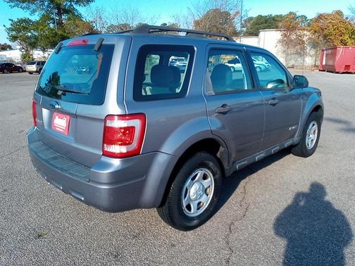 Photo 4 of 23 of 2008 Ford Escape XLS