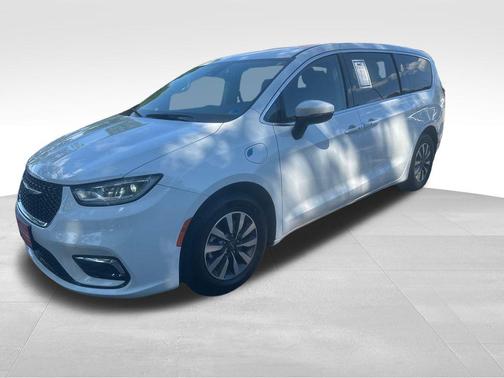 Bright White Clearcoat 2023 Chrysler Pacifica Hybrid Touring L