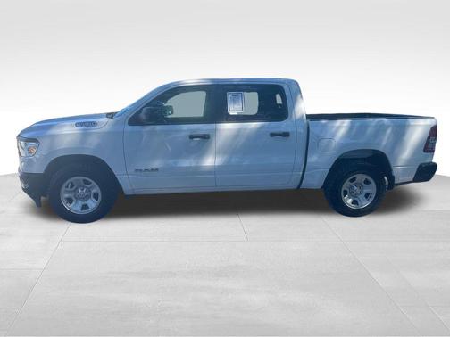 Bright White Clearcoat 2022 RAM 1500 Tradesman