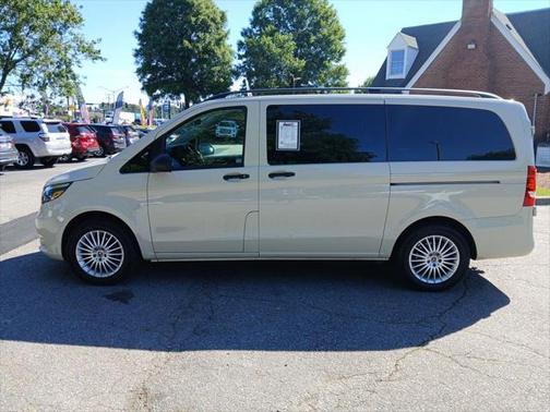2023 Mercedes-Benz Metris Base
