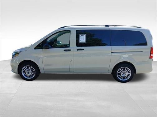 2023 Mercedes-Benz Metris Base