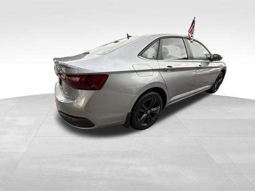 Pyrite Silver Metallic 2023 Volkswagen Jetta 1.5T SE
