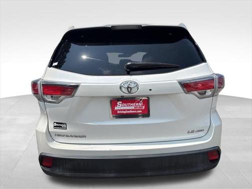 2015 Toyota Highlander LE