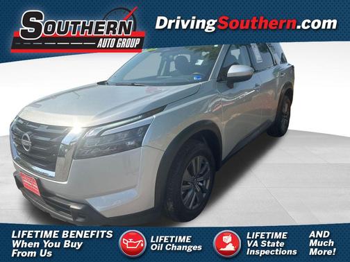 Brilliant Silver Metallic 2025 Nissan Pathfinder SV 4WD