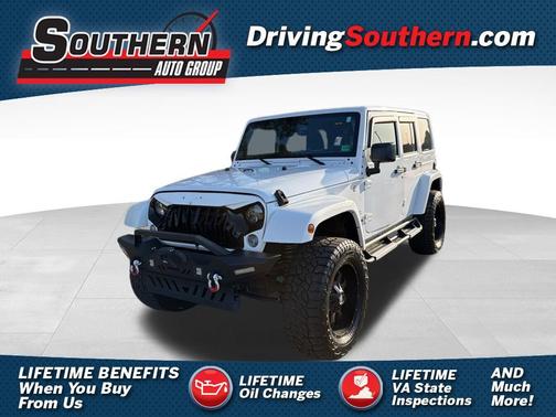 Bright White Clearcoat 2018 Jeep Wrangler JK Unlimited Sahara