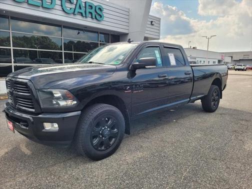 2017 RAM 2500 Big Horn Crew Cab 4x2 8' Box