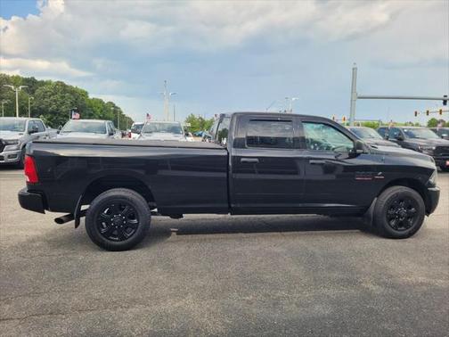 2017 RAM 2500 Big Horn Crew Cab 4x2 8' Box