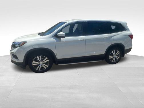 White Diamond Pearl 2017 Honda Pilot EX-L