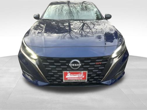 2023 Nissan Altima SR FWD