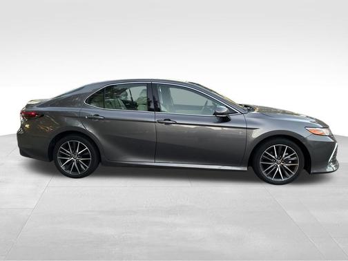 2021 Toyota Camry XLE