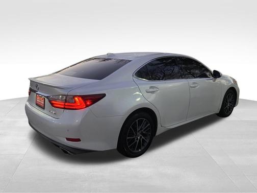 2016 Lexus ES 350 Base