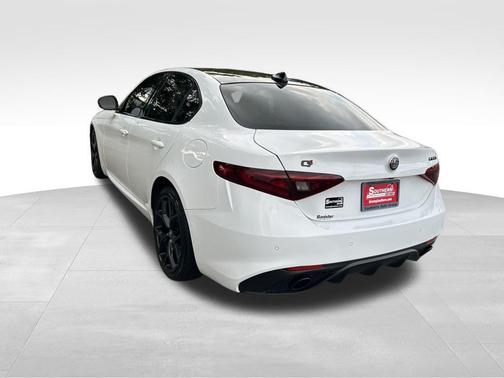 2020 Alfa Romeo Giulia Sport