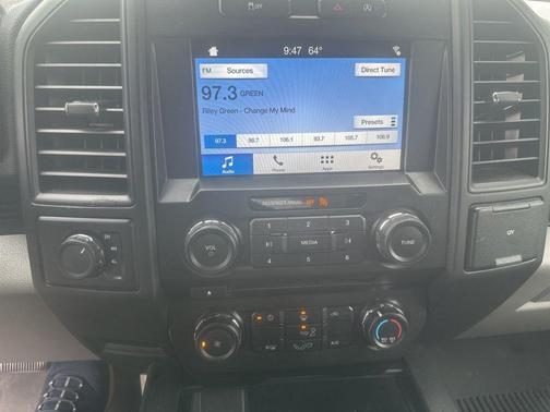 Oxford White 2018 Ford F-150 XL